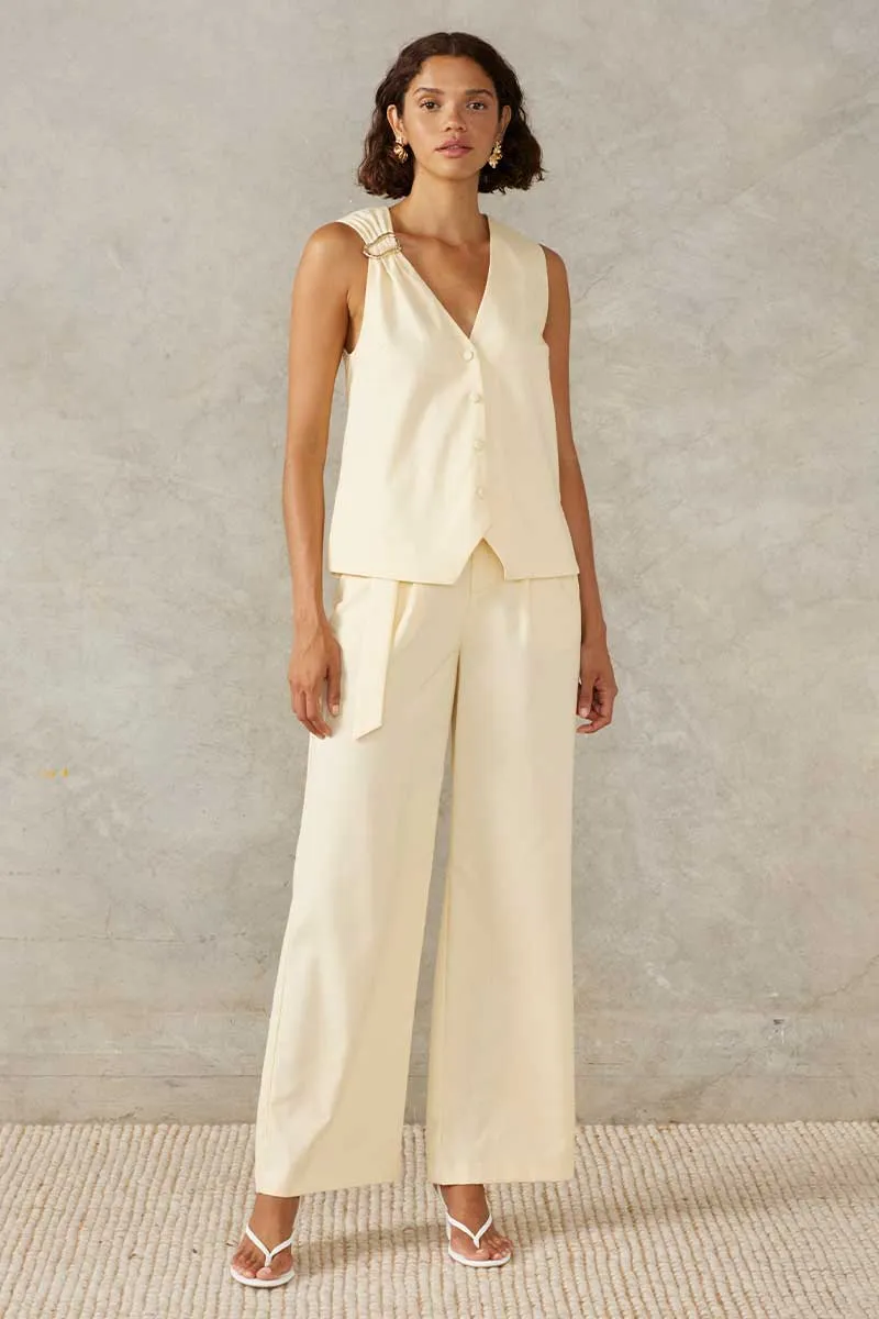 EMBARK TOP
